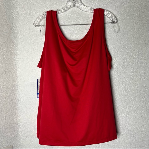 Red Sleeveless Christmas Holiday Top - Picture 4 of 8
